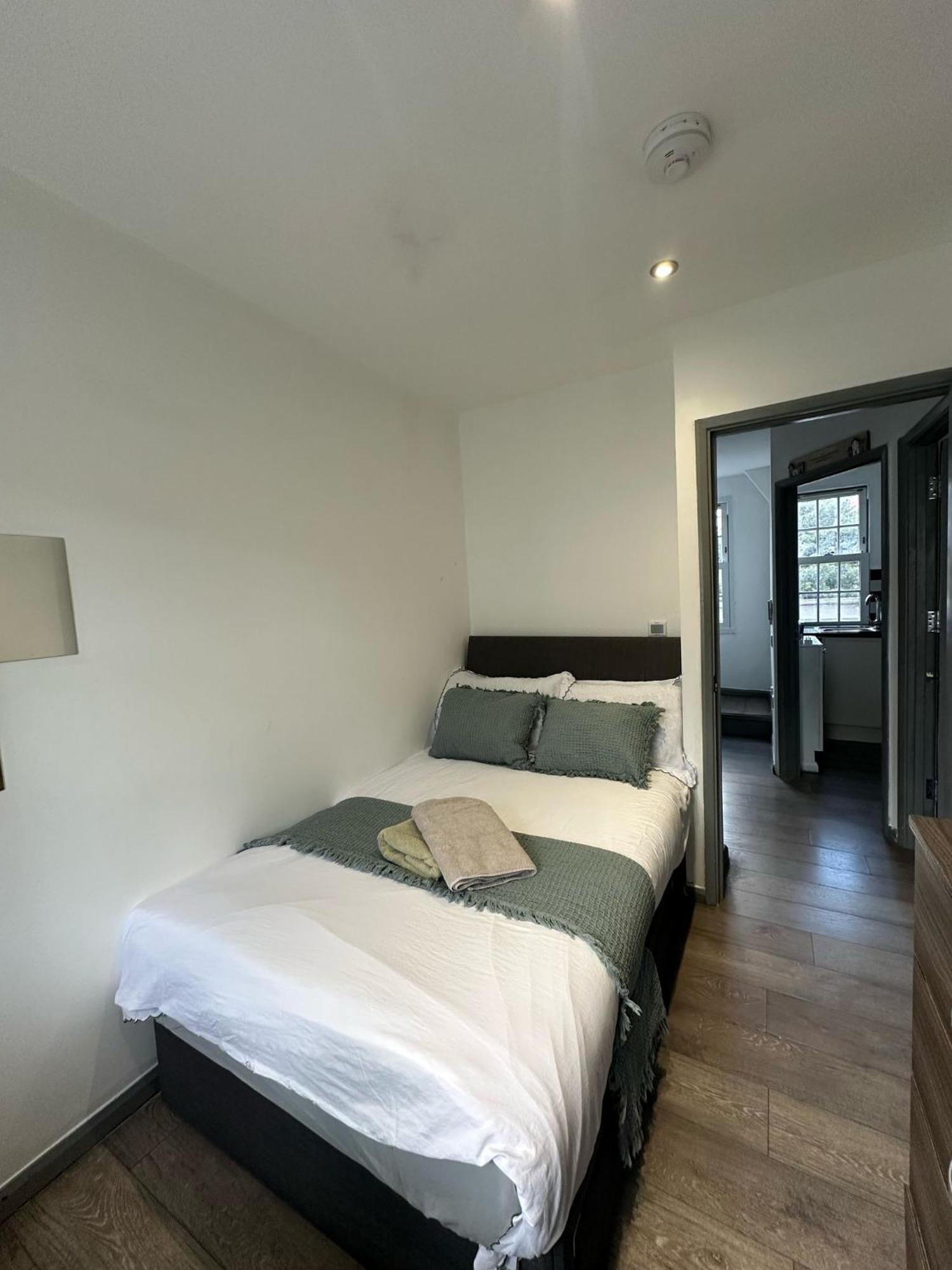 "Euston Comfort" 3 Bedroom Flat In Kings Cross, St Pancras!!!!118B ลอนดอน ภายนอก รูปภาพ