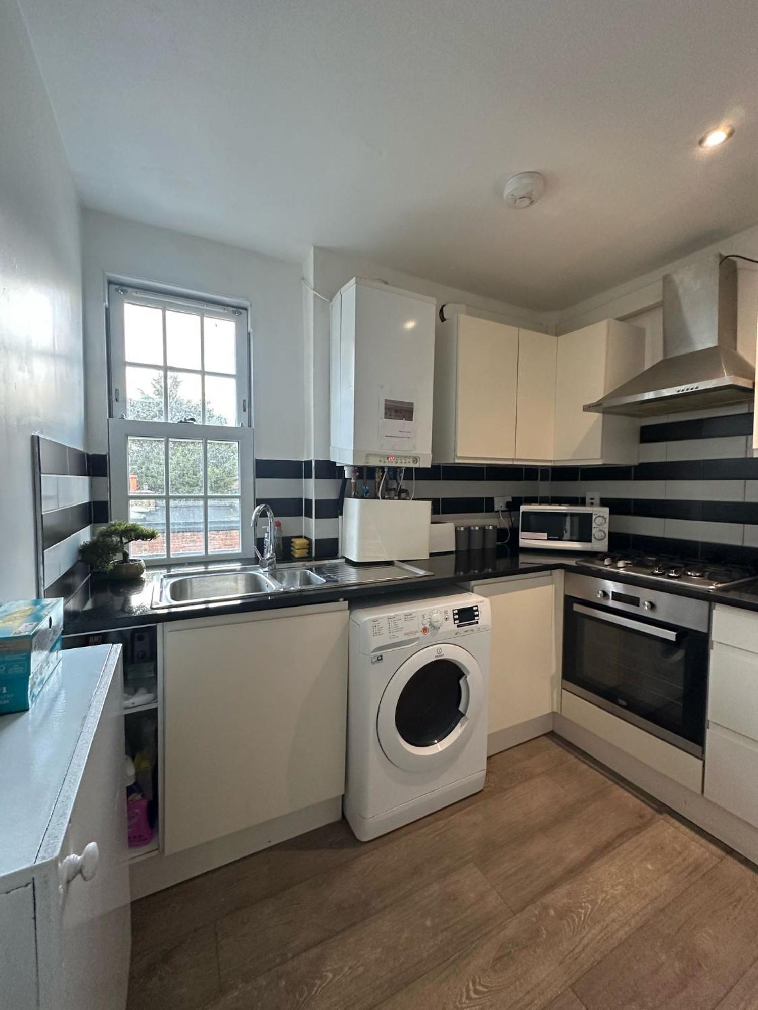 "Euston Comfort" 3 Bedroom Flat In Kings Cross, St Pancras!!!!118B ลอนดอน ภายนอก รูปภาพ