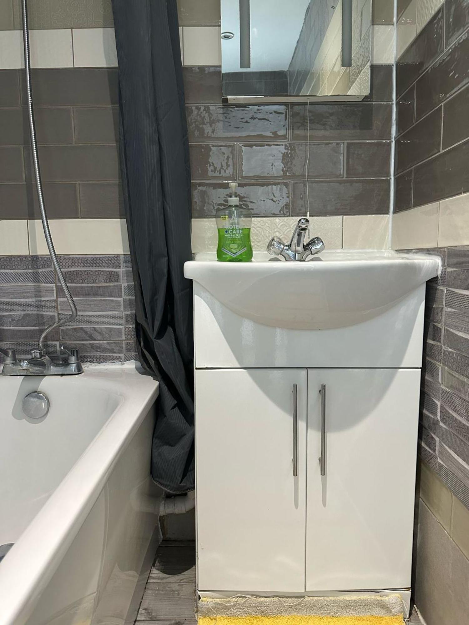 "Euston Comfort" 3 Bedroom Flat In Kings Cross, St Pancras!!!!118B ลอนดอน ภายนอก รูปภาพ