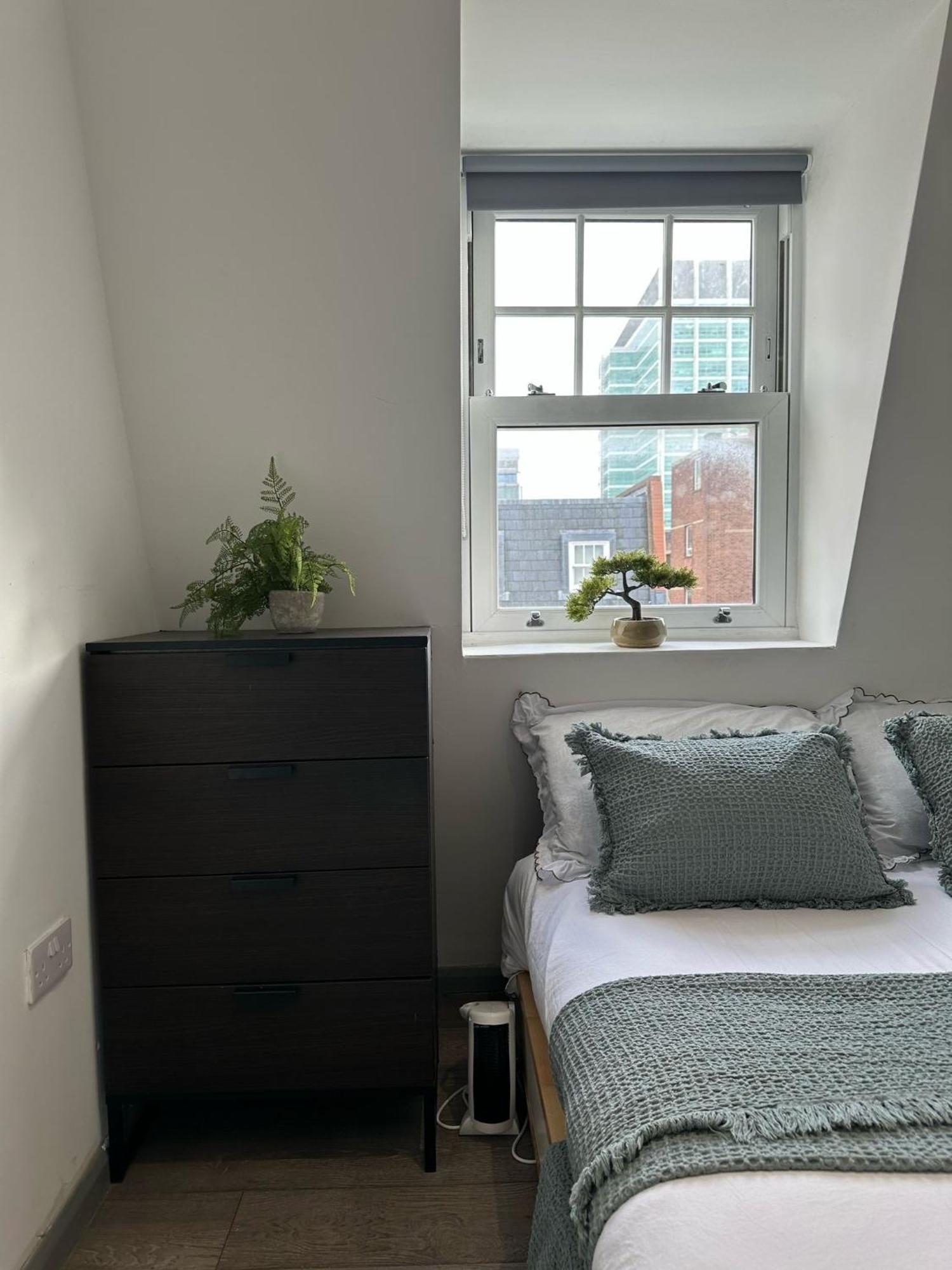 "Euston Comfort" 3 Bedroom Flat In Kings Cross, St Pancras!!!!118B ลอนดอน ภายนอก รูปภาพ