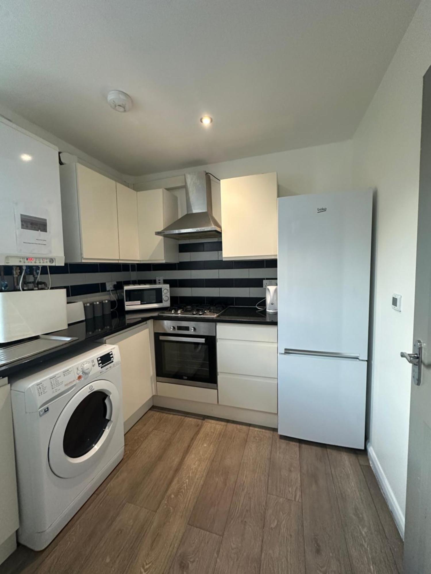 "Euston Comfort" 3 Bedroom Flat In Kings Cross, St Pancras!!!!118B ลอนดอน ภายนอก รูปภาพ